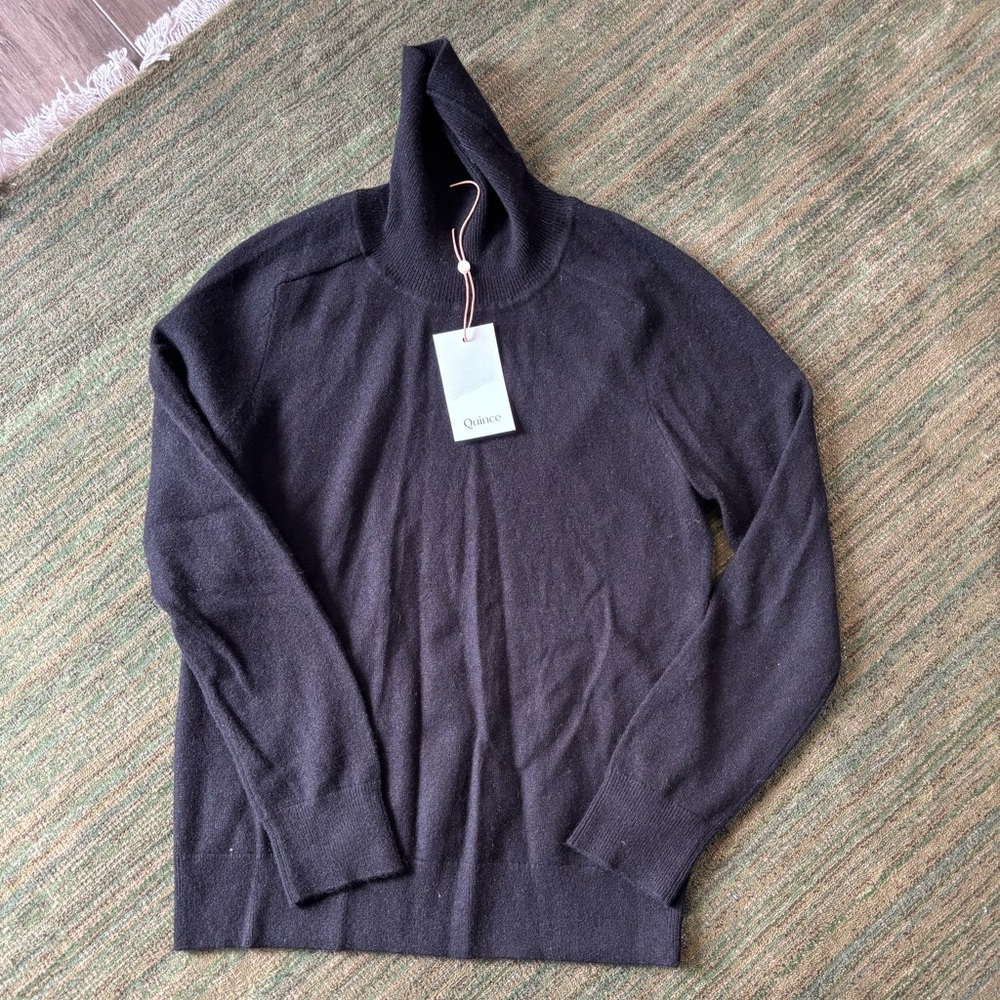 Quince Black Cashmere Turtleneck Sweater